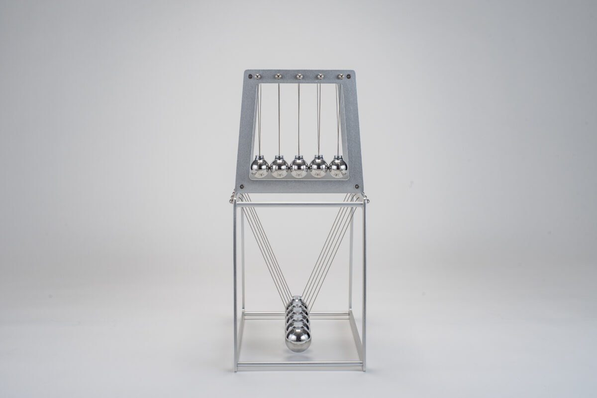 Home | Giant Newton's Cradle